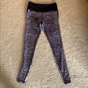 Abstract Patterned Leggings